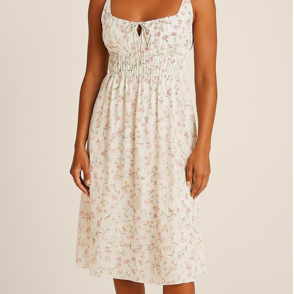 LUCY PARIS Floral Flowy Dress Size M Cottagecore Prairie Keyhole Neckline NWT